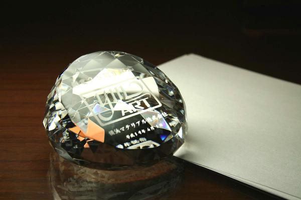 YDE010 ペーパーウェイト ダイヤカット