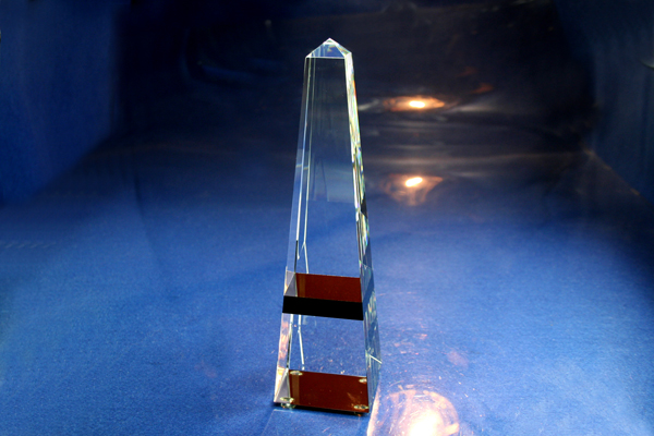 YTR023　トロフィー　オベリスク　【特価】